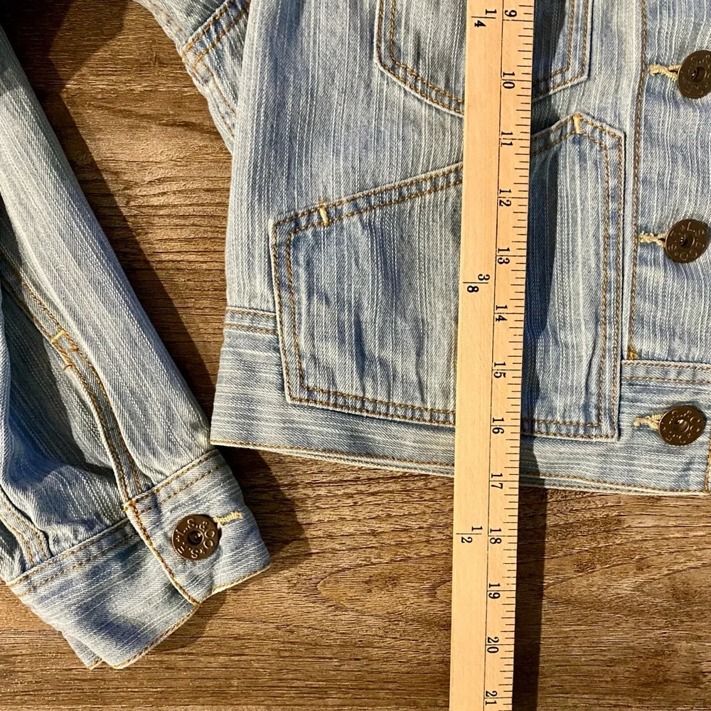 Levi’s Jacket Girl's L Light Blue Wash Cropped Stretch Denim Trucker Jean Jacket